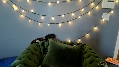 hothousewife333 online show from 16, 3, 2026