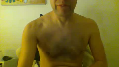 Snapshot of hotitan chatting on 19, 10, 2025 hottitan twitter Marianoshcam online show from 19, 10, 2025