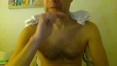 Snapshot of hotitan chatting on 20, 10, 2025 hottitan twitter Marianoshcam online show from 20, 10, 2025
