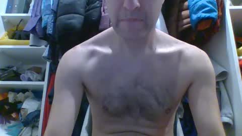 Snapshot of hotitan chatting on 26, 10, 2025 hottitan twitter Marianoshcam online show from 26, 10, 2025