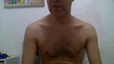 Snapshot of hotitan chatting on 27, 10, 2025 hottitan twitter Marianoshcam online show from 27, 10, 2025
