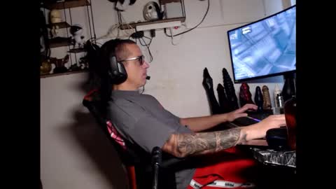 hotkinkytat online show from 12, 11, 2025