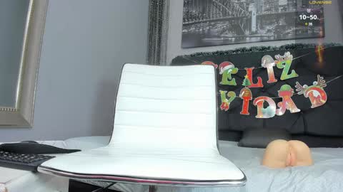 Snapshot of hotkoljeixxx chatting on 27, 12, 2024 Hotkoljei online show from 27, 12, 2024