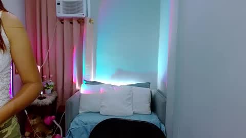 Snapshot of hotlayla_ chatting on 7, 12, 2024 Layla online show from 7, 12, 2024