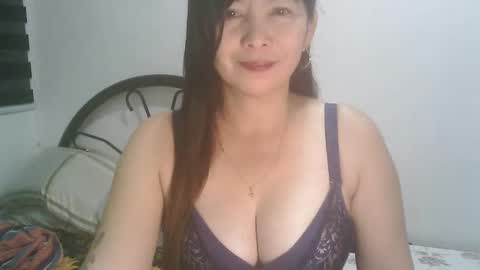 hotmamajen4u online show from 12, 2, 2025