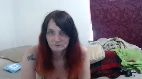 hotmodel1984 online show from 7, 10, 2025