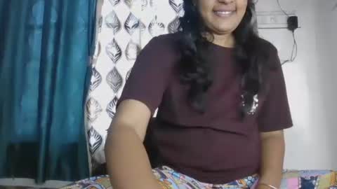 lola online show from 22, 9, 2025