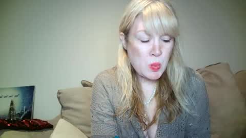 hotpepperose online show from 5, 12, 2024