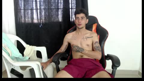 Snapshot of hotsteel420 chatting on 2, 2, 2025 hotsteel420 online show from 2, 2, 2025