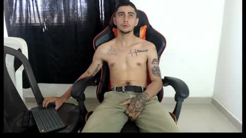 Snapshot of hotsteel420 chatting on 8, 2, 2025 hotsteel420 online show from 8, 2, 2025