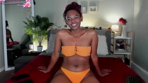 Hot Stella online show from 9, 10, 2025