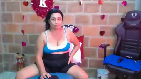 victorya karolyna online show from 7, 2, 2025