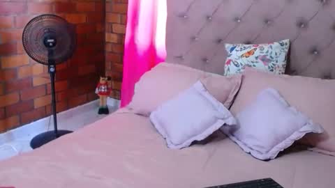 victorya karolyna online show from 25, 11, 2025