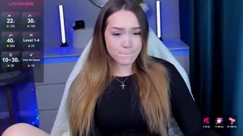 hello Im Eva online show from 19, 10, 2025