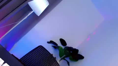 hotterthansex2 online show from 15, 10, 2025