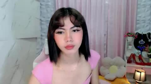 hottestdella69 online show from 24, 11, 2025