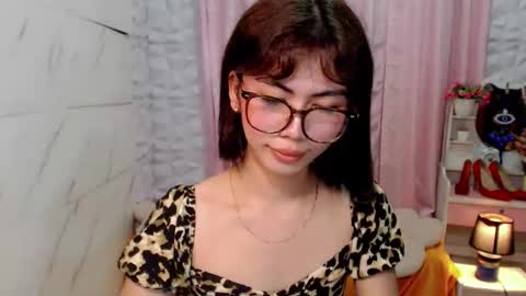 hottestdella69 online show from 2, 12, 2025