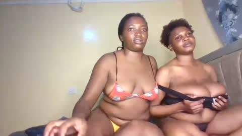 Snapshot of hottie_amor chatting on 19, 9, 2025 AMOR online show from 19, 9, 2025