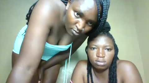 Snapshot of hottie_amor chatting on 23, 10, 2025 AMOR online show from 23, 10, 2025