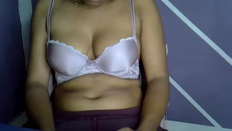hottie baddie14 online show from 29, 9, 2025