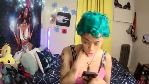 Snapshot of hottiefreckles chatting on 19, 12, 2024 Tokyodagoddess online show from 19, 12, 2024