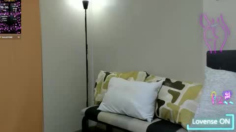 Snapshot of hottiepinay21 chatting on 18, 2, 2026 Jane online show from 18, 2, 2026