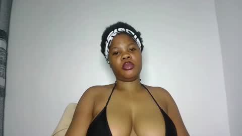 hotty_lora889 online show from 31, 1, 2026