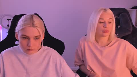 Nessie and Jessie online show from 3, 2, 2025