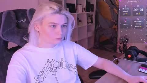 Nessie and Jessie online show from 19, 2, 2025