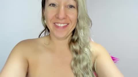 hottychrystal online show from 21, 11, 2025