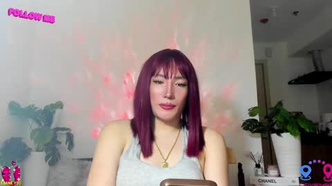 crishinahotty online show from 13, 2, 2025