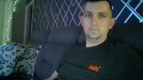 hotuk86 online show from 28, 1, 2025