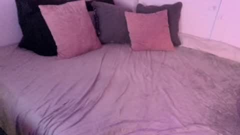 Snapshot of hotwife9 chatting on 25, 1, 2025 hotwife9 online show from 25, 1, 2025