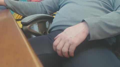 Howard817 online show from 16, 2, 2025