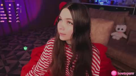 Snapshot of howtomeow chatting on 2, 3, 2026 Mia online show from 2, 3, 2026