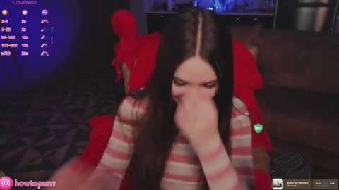 Snapshot of howtomeow chatting on 23, 3, 2026 Mia online show from 23, 3, 2026