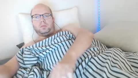 Snapshot of hoyboydkk chatting on 13, 10, 2025 Christian online show from 13, 10, 2025