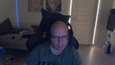 Snapshot of hoyboydkk chatting on 11, 11, 2025 Christian online show from 11, 11, 2025