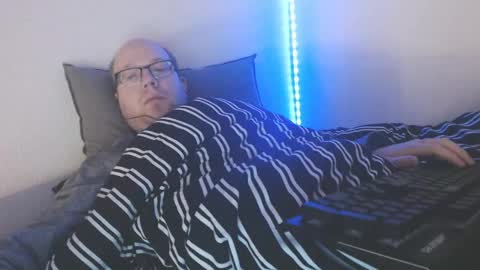 Snapshot of hoyboydkk chatting on 24, 11, 2025 Christian online show from 24, 11, 2025