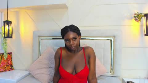 Snapshot of huddah_cam chatting on 13, 2, 2025 huddah online show from 13, 2, 2025