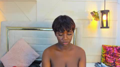 Snapshot of huddah_cam chatting on 27, 2, 2025 huddah online show from 27, 2, 2025