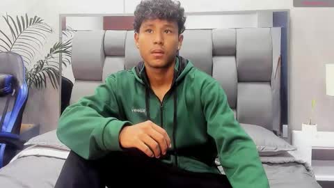 Snapshot of hudson_beasley chatting on 24, 10, 2025 Hudson Beasley online show from 24, 10, 2025