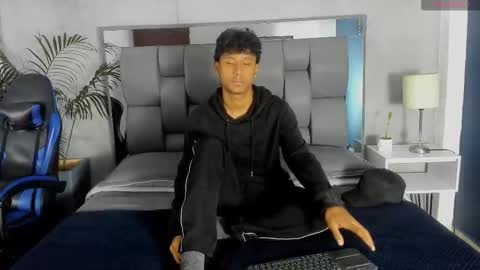 Snapshot of hudson_beasley chatting on 25, 10, 2025 Hudson Beasley online show from 25, 10, 2025