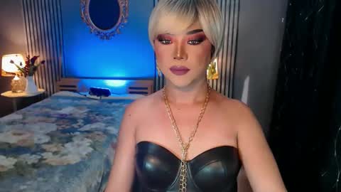 Christine online show from 25, 10, 2025