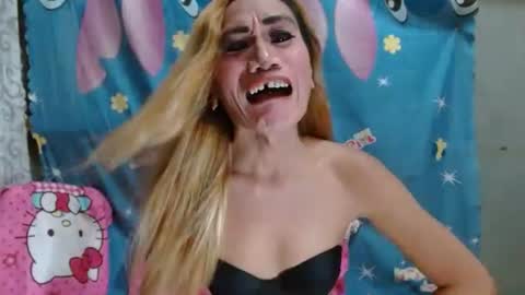 Snapshot of hugecockforyouxx chatting on 11, 10, 2025 bella passwordshow 500tokens no time limit online show from 11, 10, 2025