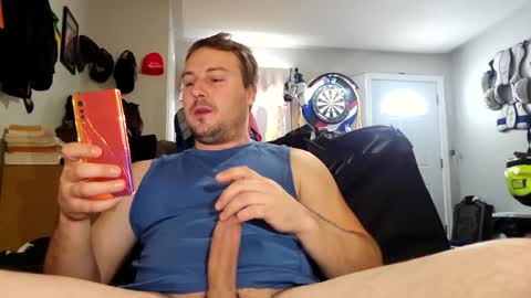 Huge mega monster Cumsplash online show from 7, 1, 2026