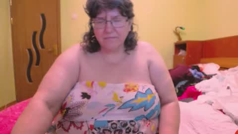HugeTitsXXX online show from 11, 2, 2025