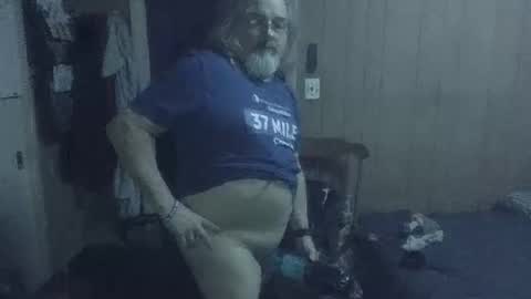 lonely huggy bear online show from 19, 12, 2025