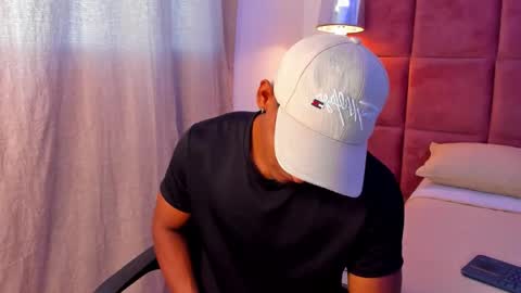 Hugo Cano online show from 2, 11, 2025