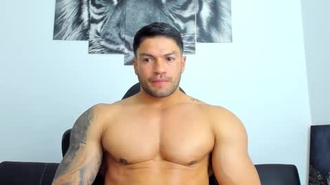 Snapshot of humber_eli chatting on 6, 11, 2025 Eli online show from 6, 11, 2025